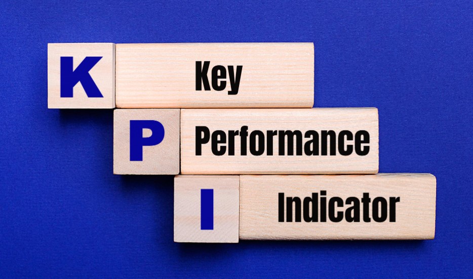 You are currently viewing KPI (Key Performance Indicator): Pengertian, Jenis, Contoh, dan Cara Membuatnya